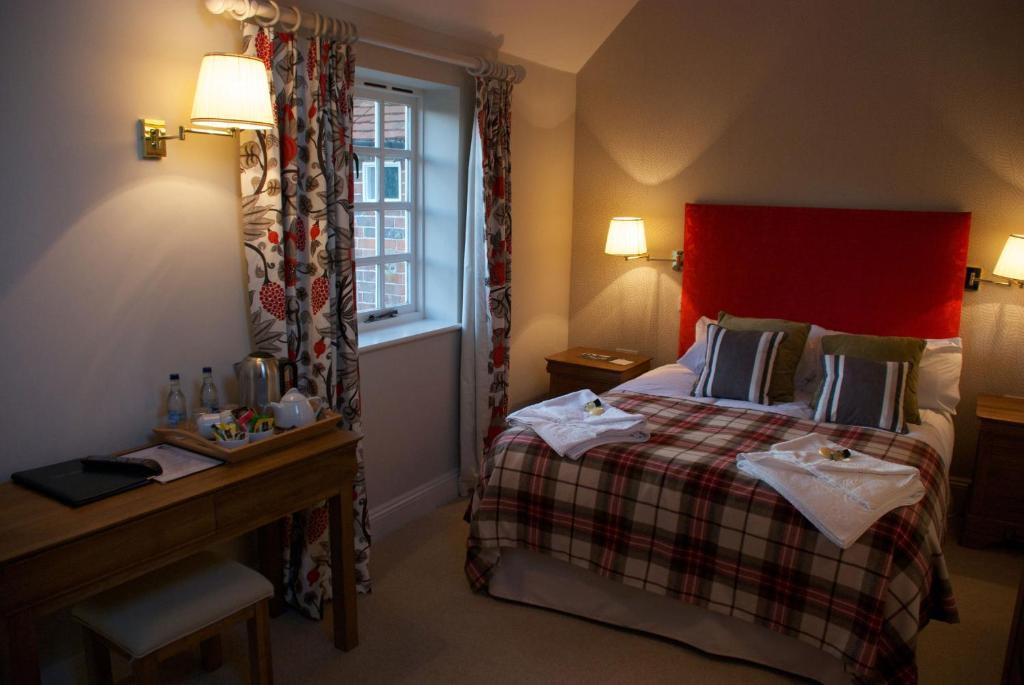 The White Hart Inn Ньюбері Номер фото